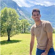 Graduado en Ciencias Ambientales, con master en Sanidad y Producción Vegetal se ofrece para clases de apoyo en todas las materias de ESO y Bachillerato. También puedo ayudarte con tu TFG