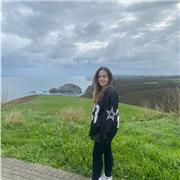 Soy historiadora y arqueóloga, apasionada por enseñar la historia de una forma clara y dinámica. Doy clases de refuerzo a alumnos