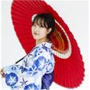 Japanese university student tutor teaches for all ages know well about youth culture in Tokyo