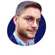 Digital Marketer con più di 12 anni di esperienza si rende disponibile ad insegnare il Vero Marketing, SMM e Media Buying