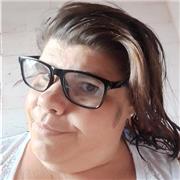 Professora e cuidadora de crianças, pedagoga língua portuguesa