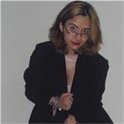 Profesora de Historia virtual para niños y adultos