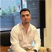 Soy organizado, disciplinado y alegre. De me da bien explicar y enseñar.