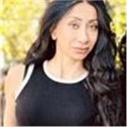 Soy profesora con 10 años de experiencia. Tengo una licenciatura en Lengua Francesa y doy clases de francés, inglés y ruso.”