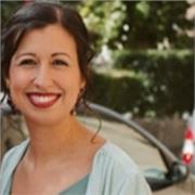 Profesora de apoyo escolar de Educación Primaria en lengua, matemáticas e inglés