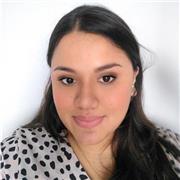 La profesora de sociales imparte clase en todas las edades