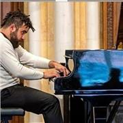 Konzertpianist , für junge und Erwachsene unterrichtet