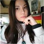 Studentessa di ingegneria energetica con diploma 100/100 al liceo linguistico impartisce lezioni di lingua, mat/fisica, doposcuola