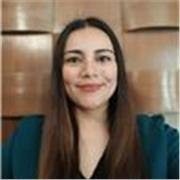 Profesora de Administración con más de 14 años de experiencia