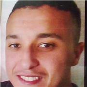 prof en langue arabe et je préfère les élèves de primaire;
je vais faire mes efforts pour porter mes connaissances.