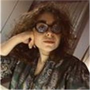 Insegnante, laureata con lode in filologia moderna, impartisco lezioni individuali per liceali e universitari