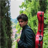 Maestro di chitarra e laureando di musicologia offre lezioni di chitarra e teoria musicale