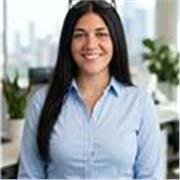 I am native Spanish speaker with a degree in Political Science, I offer tailored, dynamic lessons for all levels (A1–C2).