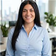 I am native Spanish speaker with a degree in Political Science, I offer tailored, dynamic lessons for all levels (A1–C2).