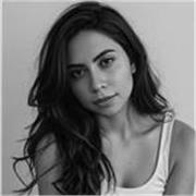 Profesora de dnaza, con experiencia en jazz, urbano, danza comercial, heels y estilos latinos