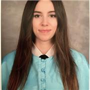 Profesora de apoyo para ESO y bachillerato. Graduada en historia del arte y ciclo formativo de grado superior en ilustración.