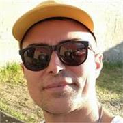 Con más de 20 años de formaciónes y experiencia profesional actualmente trabajando como entrenador personal , pilates y quiromasajista