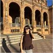 Profesora de Biología para todas las personas que estén interesadas en conocer de cerca cómo funciona y de dónde viene la vida.