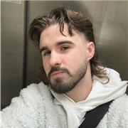 Profesor con experiencia realizando actividades para niños, ahora, con ganas de seguir ayudando y educando a los chicos en ámbito escolar