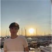 Soy un estudiante de Ingeniería con experiencia dando clases de unas cuantas asignaturas como: Fisica, Matemáticas o Ingles