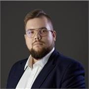 Niezależnie od Twojego poziomu, odpowiednio dostosuję tok nauki, abyś mógł w odpowiedni sposób się przygotować do egzaminó