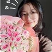 Mandarin tutor teaches students of all ages