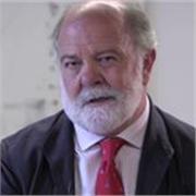 Profesor de postgrado preferentemente y grado. 30 años experiencia