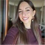 Laureata in giurisprudenza offre lezioni di diritto ad alunni delle scuole superiori