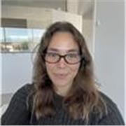 Ingeniera con vocación por las lenguas especialmente la inglesa. Con certificado C1 de Inglés quiero compartir mis conocimientos:)