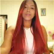 Profesora de primaria, con estrategias y didácticas educativas para realizar refuerzos y apoyo educativo