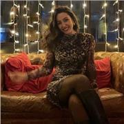 Studentessa universitaria esperta e appassionata di materie scientifiche impartisce lezioni private a Torino