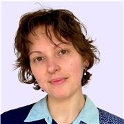 Drawing tutor for children, teens and adults in London and online. Fine art background in observational drawing and portraiture.