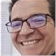 Profesor de piano e iniciación musical para niños, jóvenes y adultos 