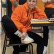 Profesora titulada en entrenamiento personal con 8+ años de experiencia 