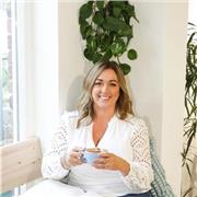 Somatic mindfulness coach helping students build lifelong skills to manage stress and pressure, using nervous system regulation.