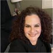 Educadora con amplia experiencia en enseñanza de español para niños de preescolar y primaria, especializada en el desarrollo tempr