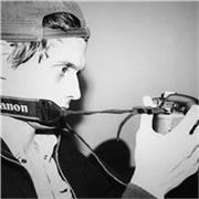 Soy un creativo Publicista y Artista plástico. 
Enfocado en branding. 