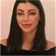 Neo laureata in Business e Marketing all'università di Padova. Ho due lauree e parlo spesso in inglese e lo insegno ai ragazzi