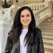Licenciada en Inglés y certificada CELTA da clases de inglés para adolescentes y adultos de todos los niveles. ¡Personalizadas, es