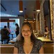 I can give lessons tailored to your needs, whether it be English, Spanish or French.