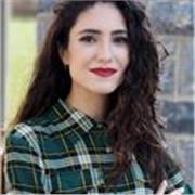 Doctora en hispánicas con 9 años de experiencia impartiendo clases de español en universidades estadounidenses.