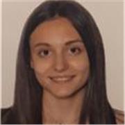 Diplomata in liceo linguistico,impartisce lezioni di spagnolo