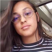 Profesora de cocina, enseño manejo del cuchillo, Materias primas, métodos de cocción, recetas y un poco de antropología de los alimentos