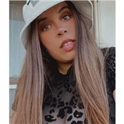 Amo la matematica, è differente dalle altre materie bisogna usare per forza la mente e allenarla e questo è bellissimo