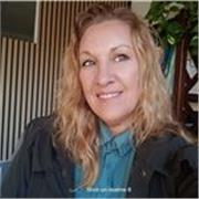 Tienes ganas de aprender francés o simplemente mejorarlo, refuerzo conversar ? Soy Nathalie, encantada ;)