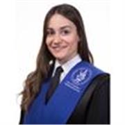 Graduada en Química imparte clases de Física y Química en ESO y Bachillerato de forma online