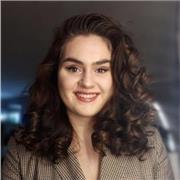 Nachhilfelehrerin für Deutsch, Mathe, Kunst und Religion