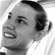 Offro ripetizioni online a bambini e ragazzi! Sono laureata in giurisprudenza e sto prendendo una seconda laurea in scienze dell’educazione! Spero che la mia preparazione e la mia professionalità possano esserti utile!