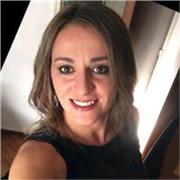 Coach Ontológico Profesional, Máster en Liderazgo y Poder, con formación en Psicología y técnicas pedagógicas. Acompaño estudiante