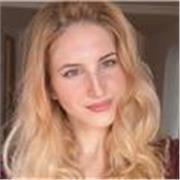 Profesora con nivel avanzado acreditado de inglés, francés y  español nativo.